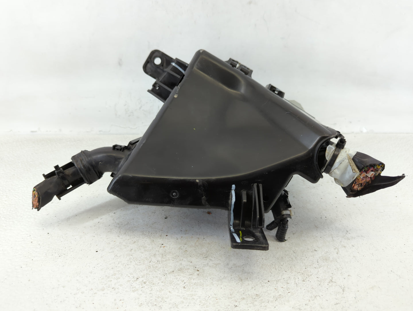 2017-2022 Subaru Impreza Fusebox Fuse Box Panel Relay Module P/N:MB703400B Fits Fits 2017 2018 2019 2020 2021 2022 OEM Used 