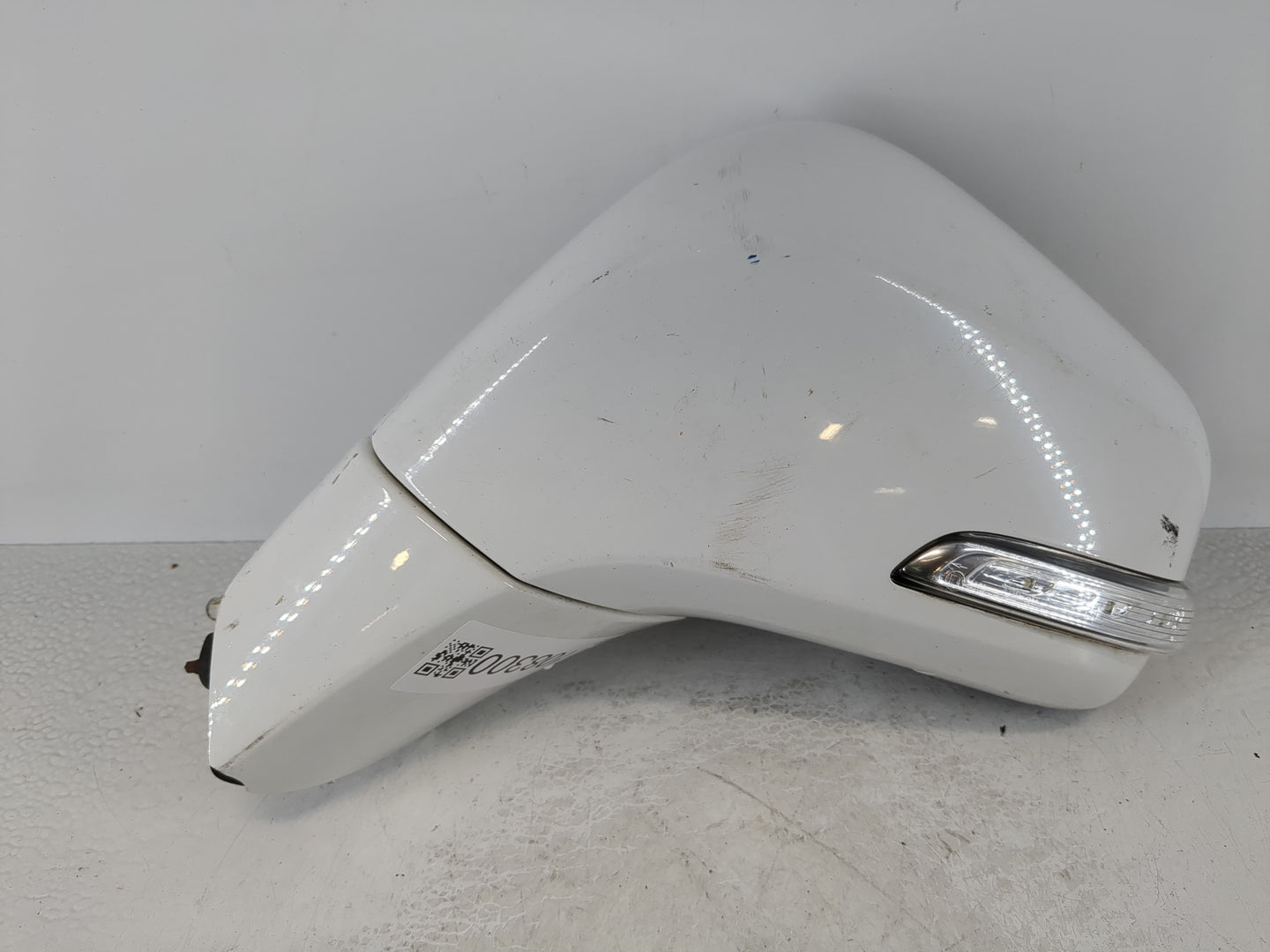 2018-2019 Subaru Legacy Driver Side View Mirror - Left Door Mirror OEM Used - Oemusedautoparts1.com