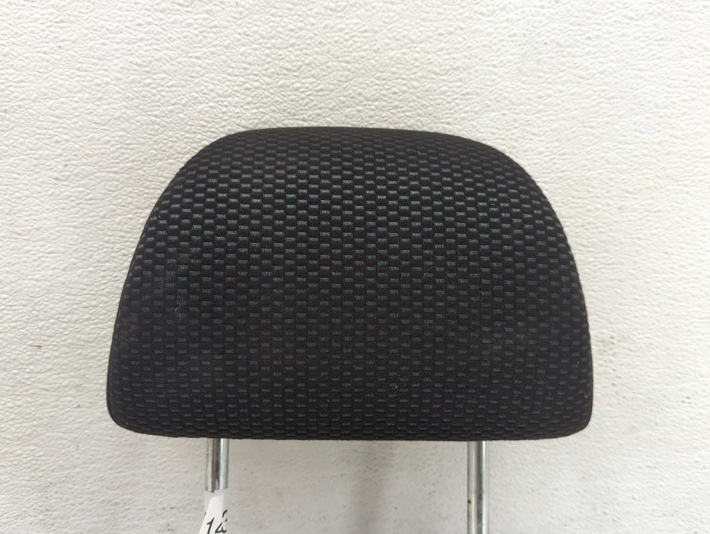 2019 Subaru Legacy Headrest Head Rest Rear Center Seat Fits OEM Used Auto Parts - Oemusedautoparts1.com