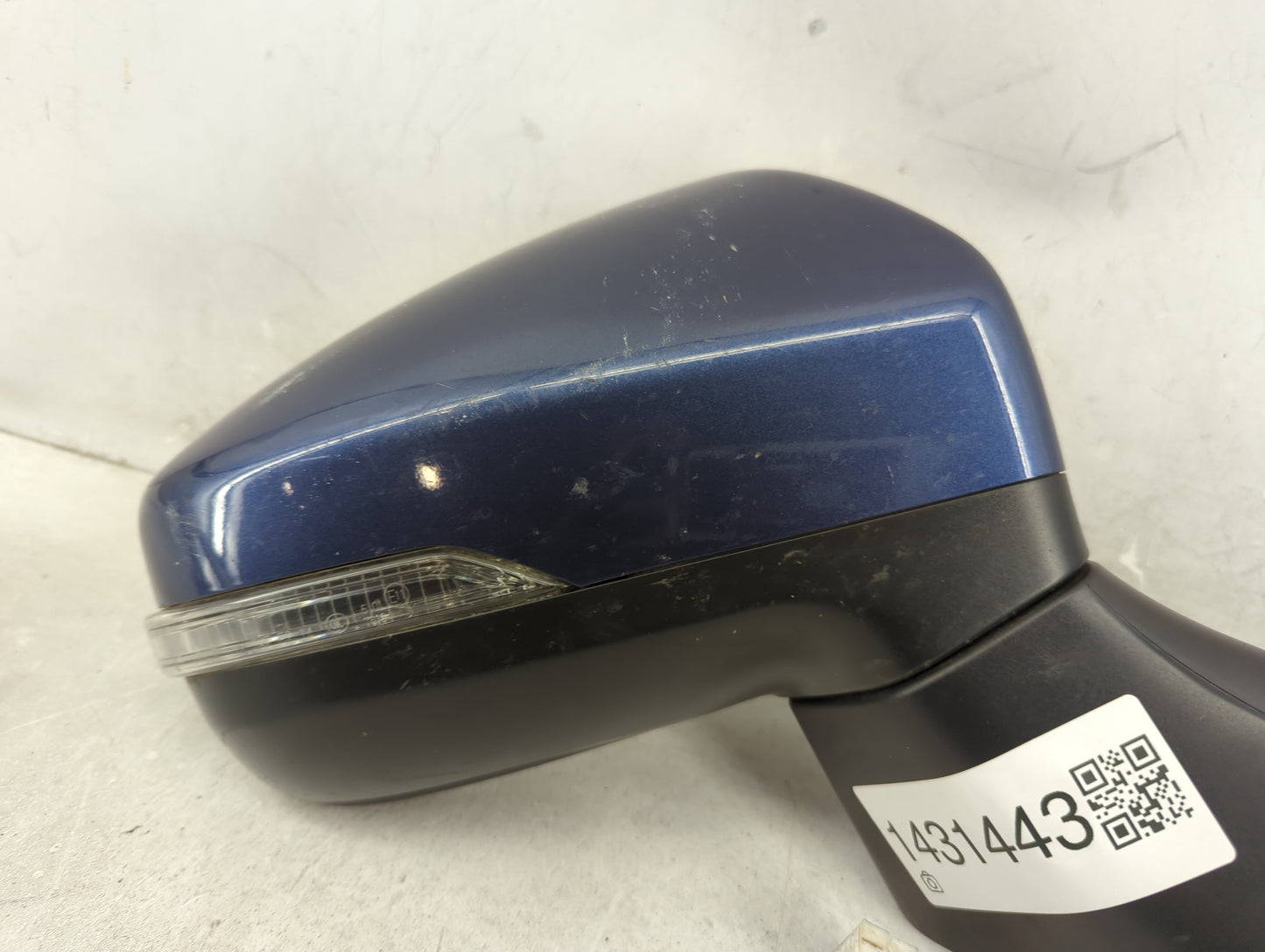 2018-2019 Subaru Legacy Passenger Side View Mirror - Right Door Mirror OEM Used - Oemusedautoparts1.com