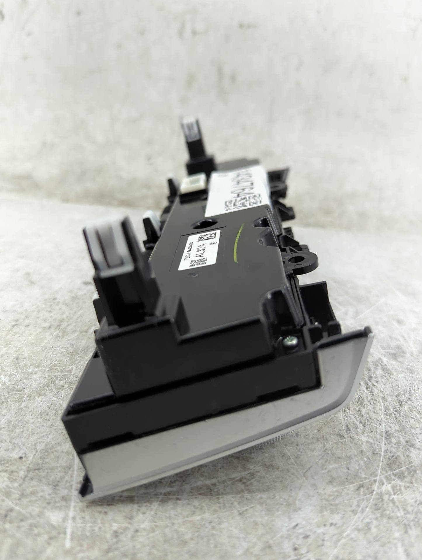 2018-2019 Subaru Legacy Climate Control Module Temperature AC/Heater Replacement P/N:72311 AL32A Fits Fits 2018 2019 OEM Use