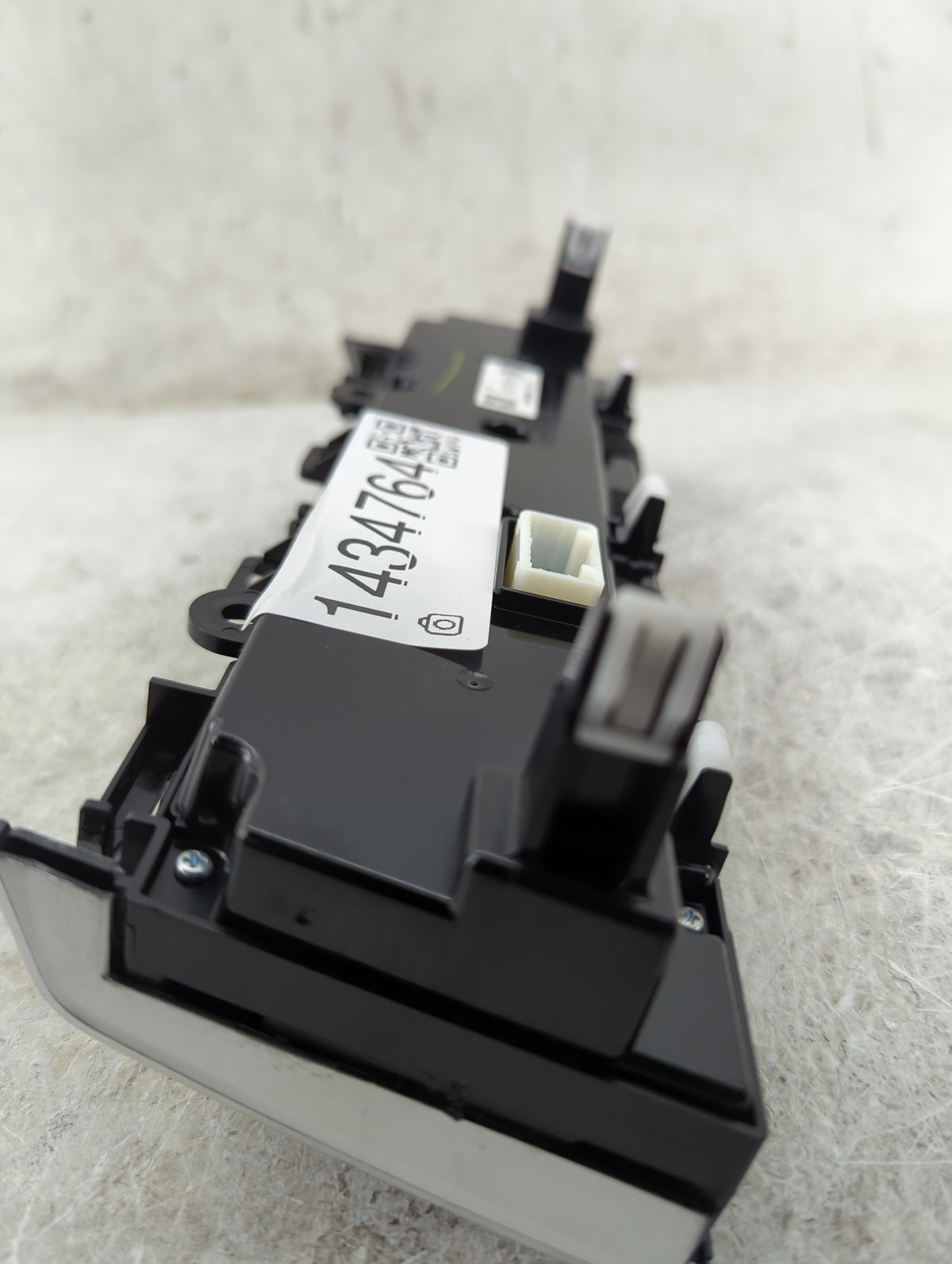 2018-2019 Subaru Legacy Climate Control Module Temperature AC/Heater Replacement P/N:72311 AL32A Fits Fits 2018 2019 OEM Use