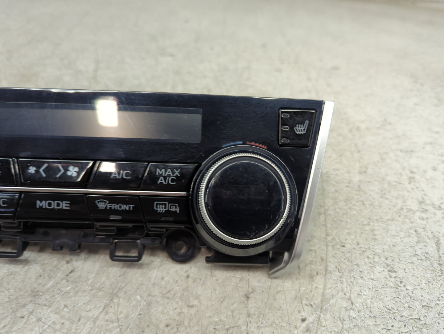 2018-2019 Subaru Legacy Climate Control Module Temperature AC/Heater Replacement P/N:72311AL32 Fits Fits 2018 2019 OEM Used 