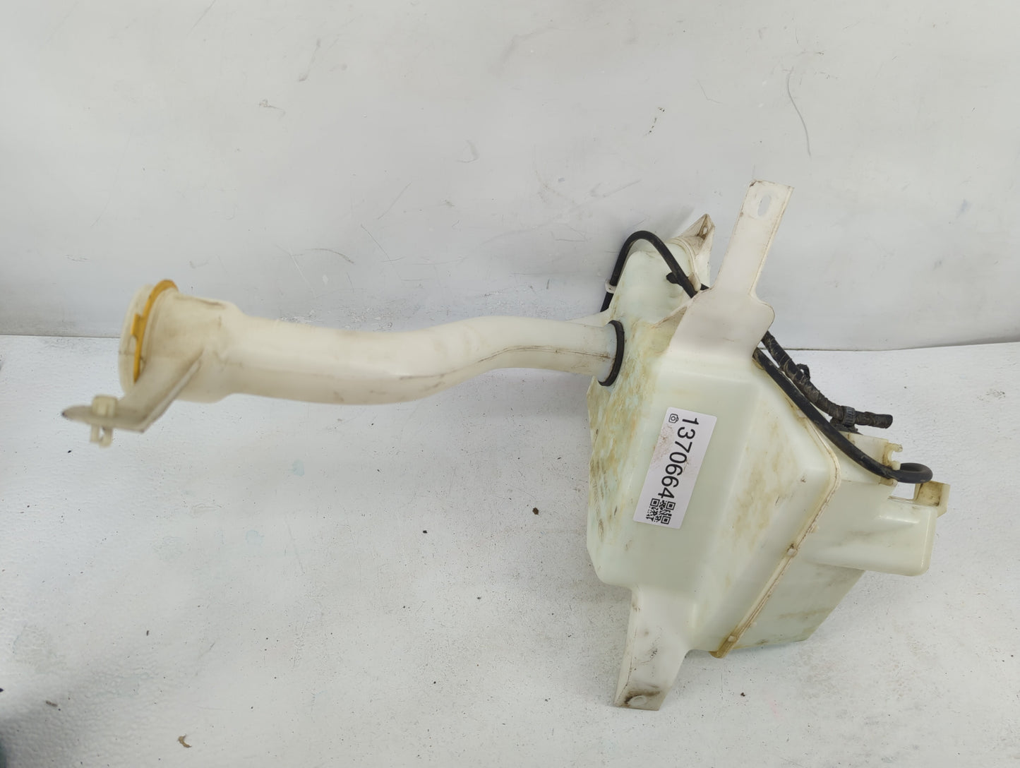 2019 Subaru Outback Windshield Washer Fluid Reservoir Bottle Oem - Oemusedautoparts1.com