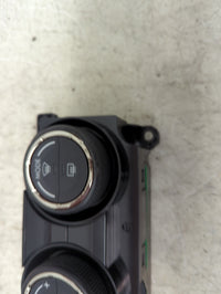 2018-2021 Subaru Wrx Climate Control Module Temperature AC/Heater Replacement P/N:72311VA370 T68323B Fits Fits 2018 2019 202
