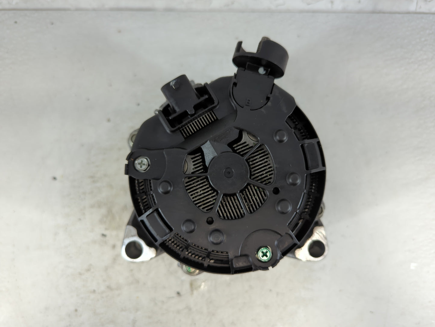 2019 Subaru Xv Alternator Replacement Generator Charging Assembly Engine OEM P/N:13534123 Fits OEM Used Auto Parts - Oemused