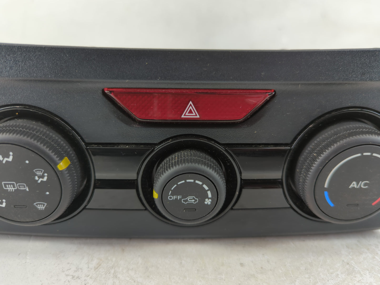 2019 Subaru Xv Climate Control Module Temperature AC/Heater Replacement P/N:72311FL510 Fits OEM Used Auto Parts - Oemusedaut