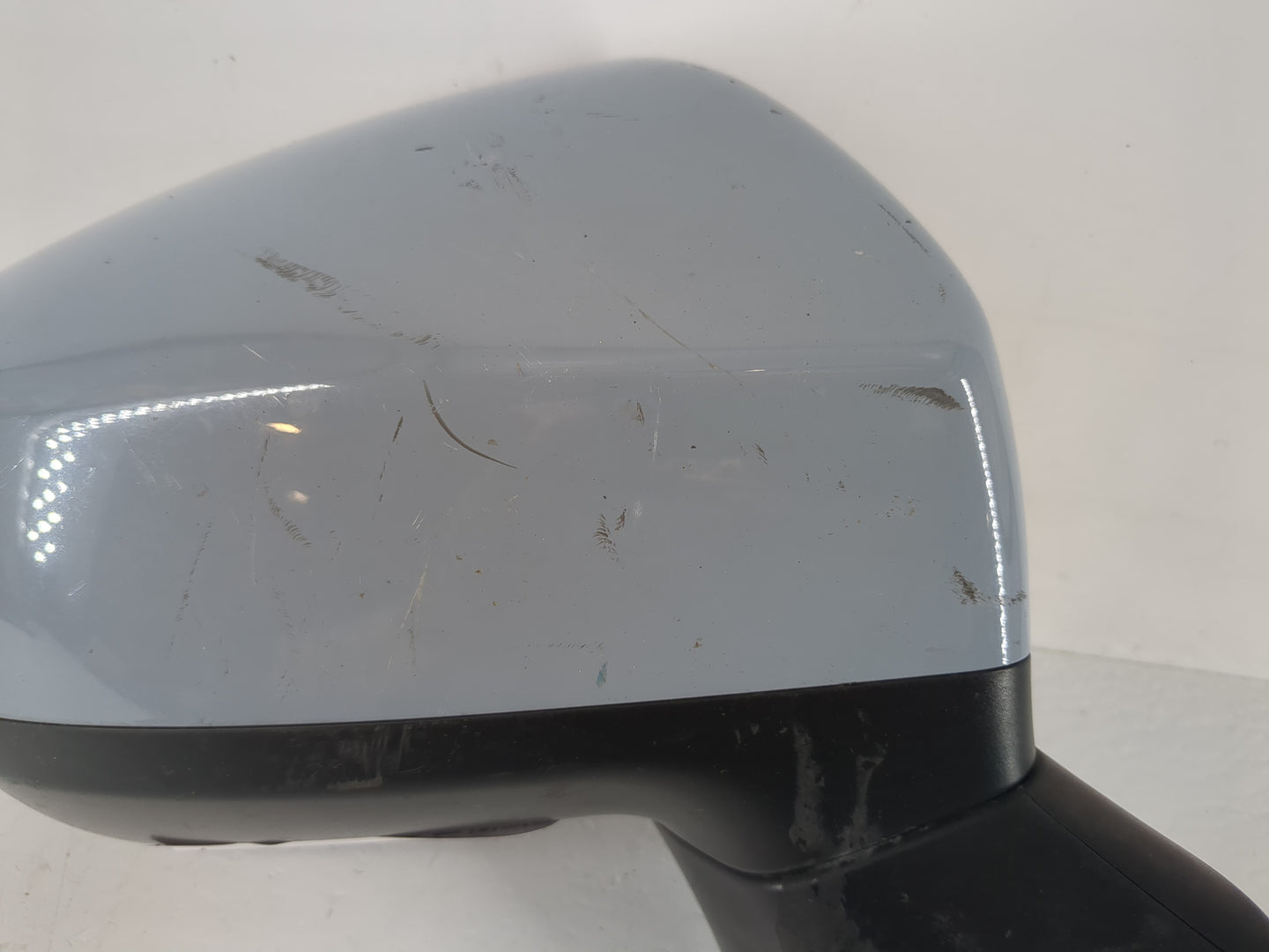 2019 Subaru Xv Side Mirror Replacement Passenger Right View Door Mirror P/N:E13049689 Fits OEM Used Auto Parts - Oemusedauto