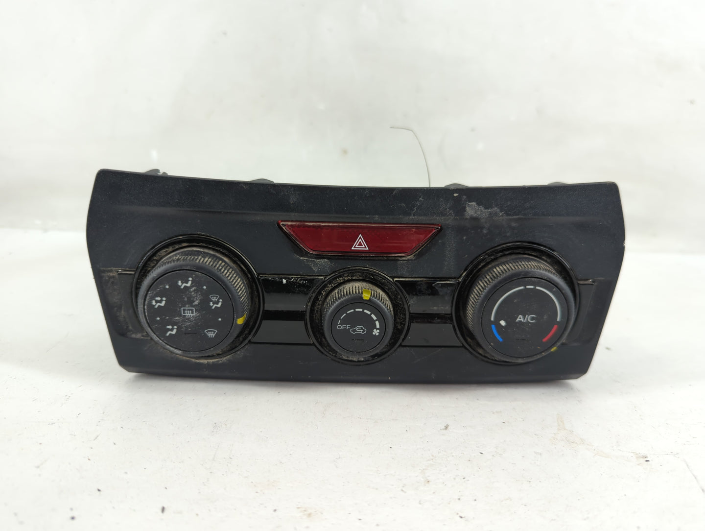 2019 Subaru Xv Climate Control Module Temperature AC/Heater Replacement P/N:72311FL500 Fits OEM Used Auto Parts - Oemusedaut