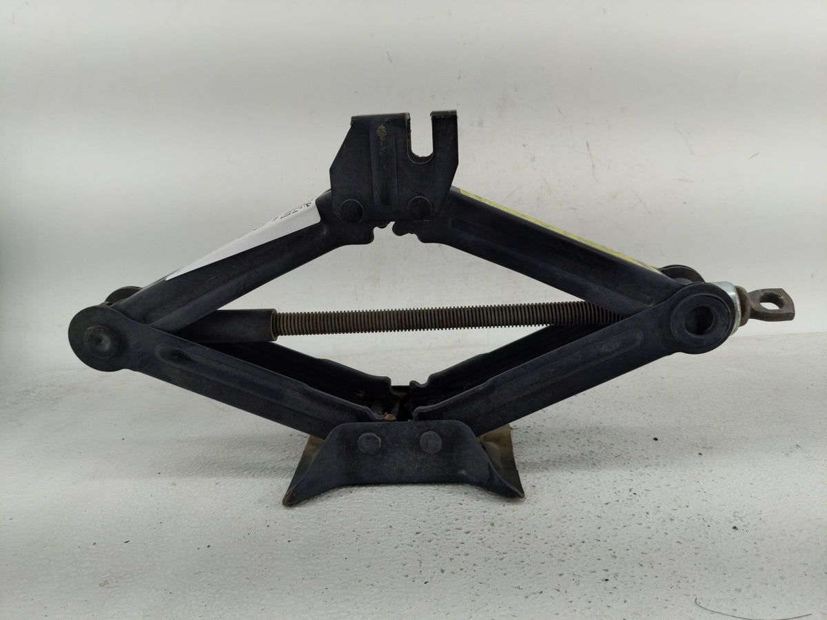2019 Subaru Xv Spare Scissor Car Jack - Oemusedautoparts1.com