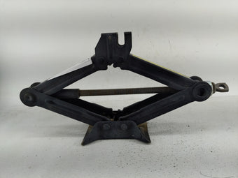 compare product 2019 Subaru Xv Spare Scissor Car Jack