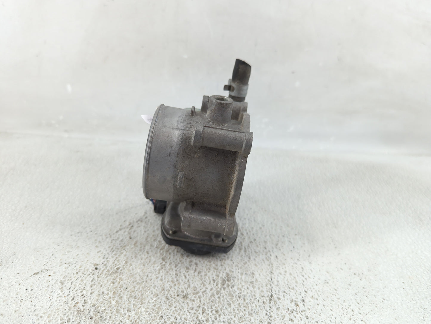 2019 Subaru Xv Throttle Body P/N:16112AA470 Fits Fits 2017 2018 2020 2021 2022 OEM Used Auto Parts - Oemusedautoparts1.com