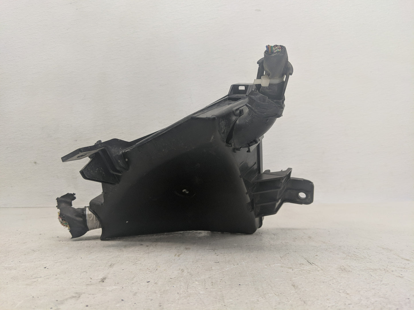 2019 Subaru Xv Fusebox Fuse Box Panel Relay Module Fits OEM Used Auto Parts - Oemusedautoparts1.com