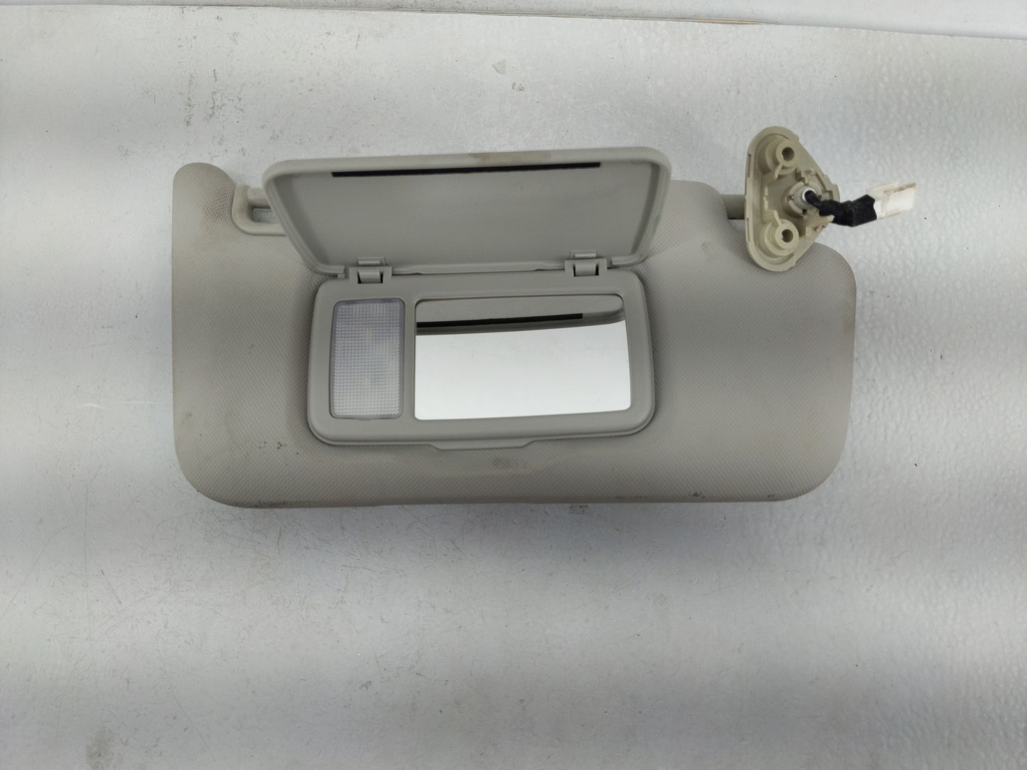2019 Subaru Xv Sun Visor Shade Replacement Passenger Right Mirror Fits Fits 2021 2022 OEM Used Auto Parts - Oemusedautoparts