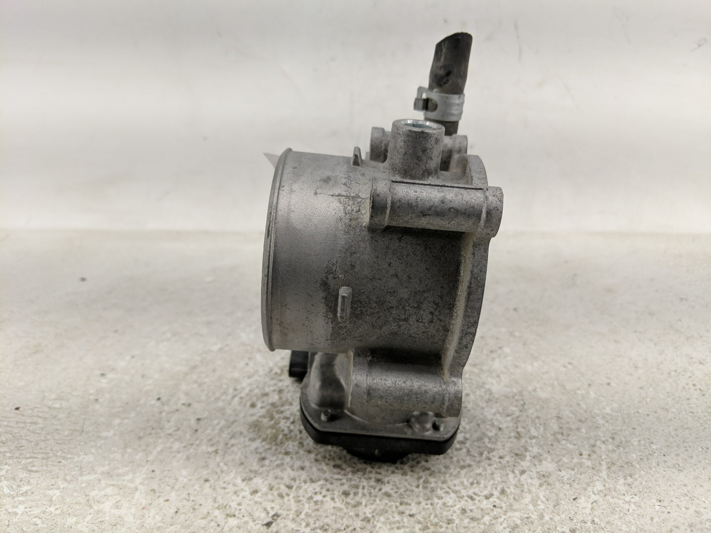 2019 Subaru Xv Throttle Body P/N:2010 00195 16112AA470 Fits Fits 2017 2018 2020 2021 2022 OEM Used Auto Parts - Oemusedautop