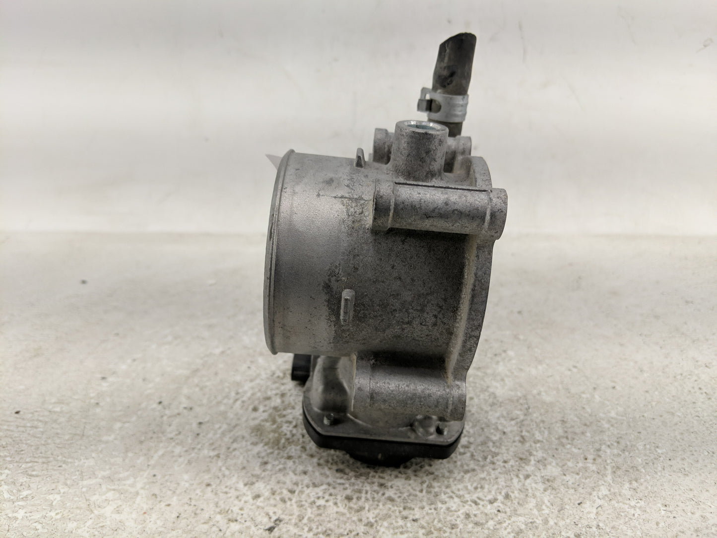 2019 Subaru Xv Throttle Body P/N:2010 00195 16112AA470 Fits Fits 2017 2018 2020 2021 2022 OEM Used Auto Parts - Oemusedautop