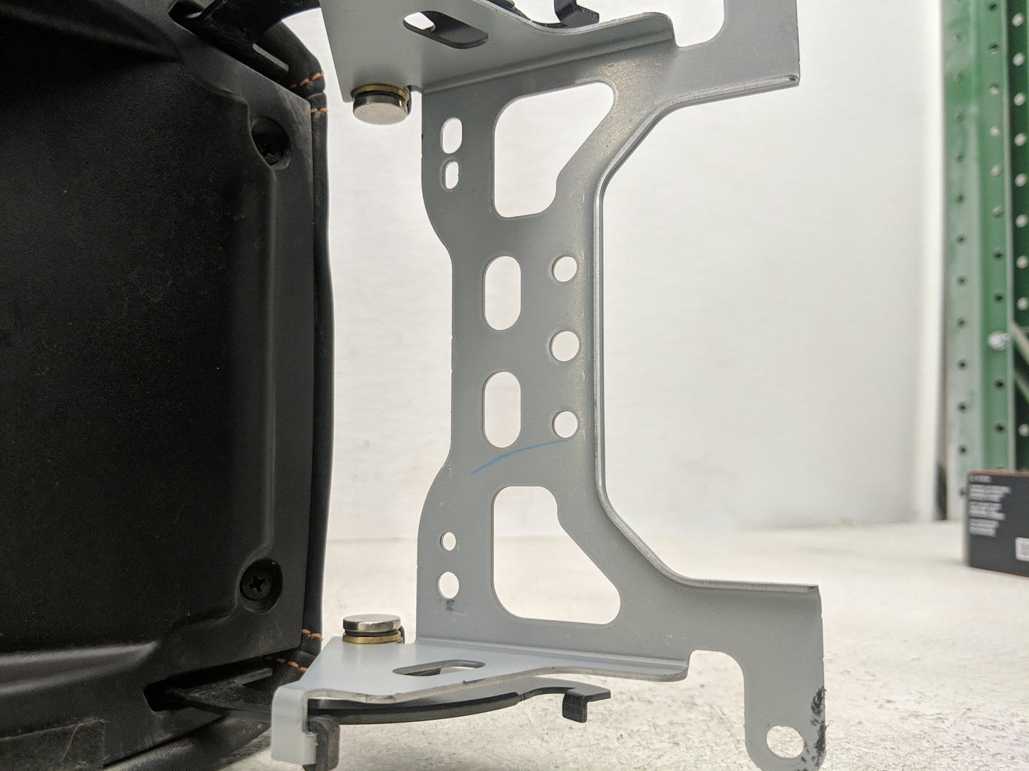 2019 Subaru Xv Center Console Armrest Cover Lid Fits OEM Used Auto Parts - Oemusedautoparts1.com