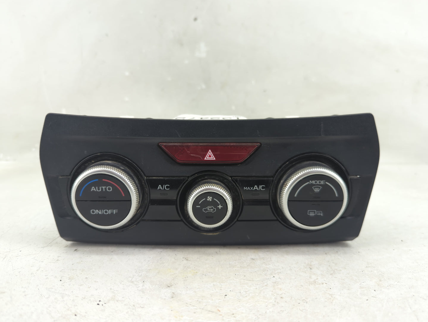 2019 Subaru Xv Climate Control Module Temperature AC/Heater Replacement P/N:72311FL730 Fits OEM Used Auto Parts - Oemusedaut