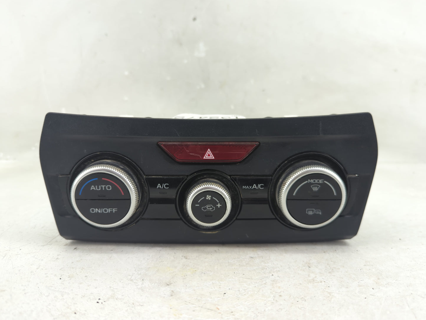 2019 Subaru Xv Climate Control Module Temperature AC/Heater Replacement P/N:72311FL730 Fits OEM Used Auto Parts - Oemusedaut