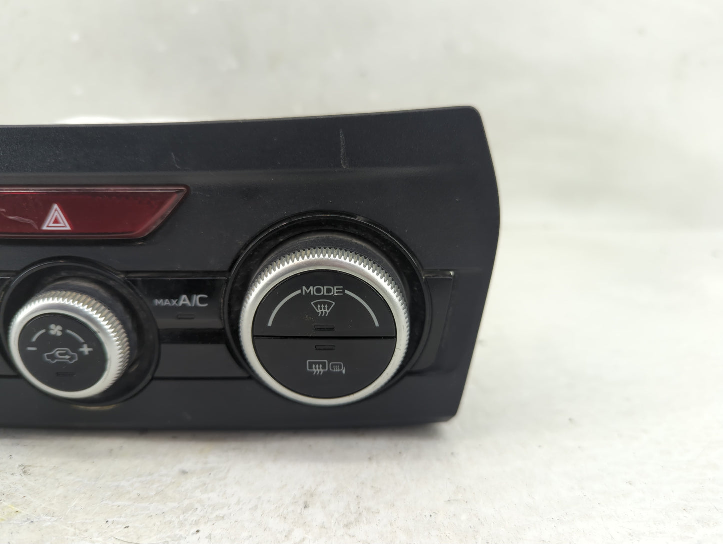 2019 Subaru Xv Climate Control Module Temperature AC/Heater Replacement P/N:72311FL730 Fits OEM Used Auto Parts - Oemusedaut