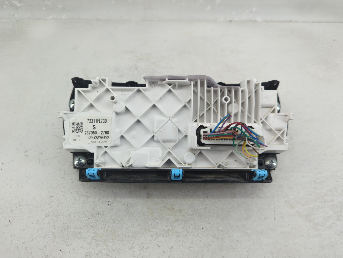 2019 Subaru Xv Climate Control Module Temperature AC/Heater Replacement P/N:72311FL730 Fits OEM Used Auto Parts - Oemusedaut