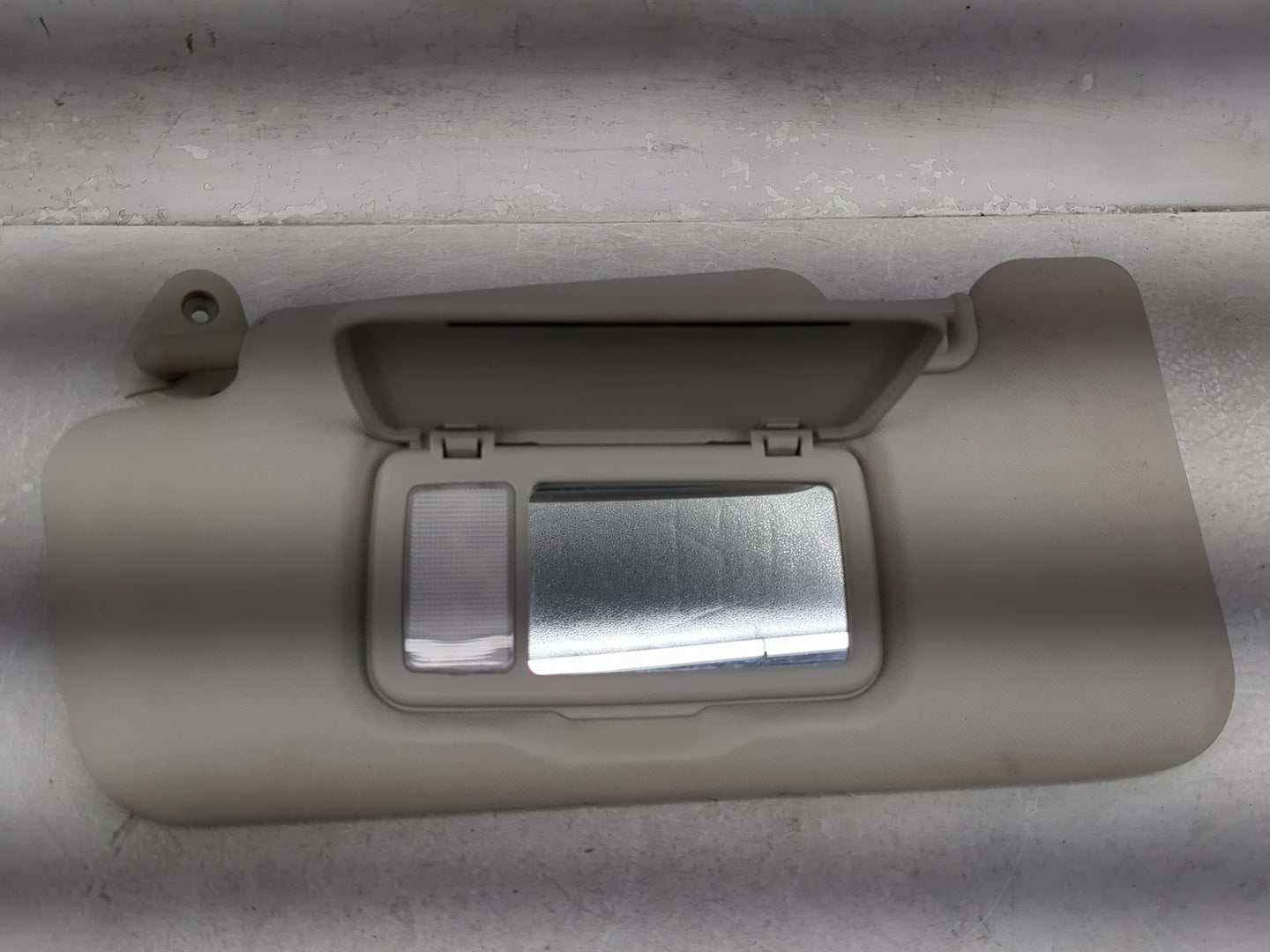 2019 Subaru Xv Sun Visor Shade Replacement Passenger Right Mirror Fits Fits 2021 2022 OEM Used Auto Parts - Oemusedautoparts