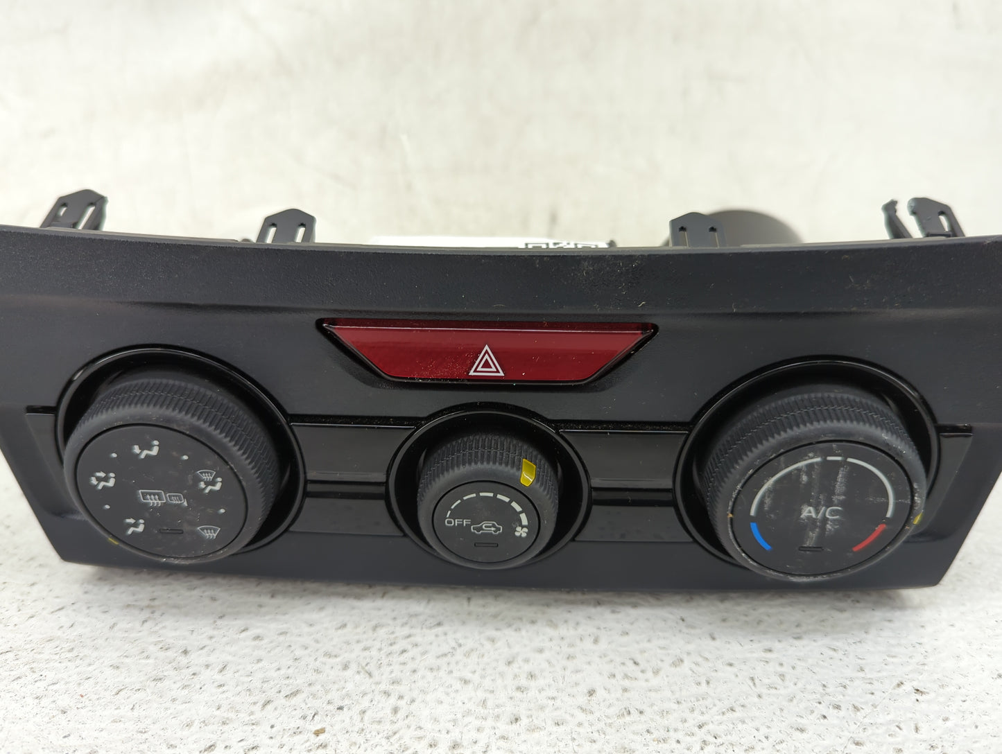 2019 Subaru Xv Climate Control Module Temperature AC/Heater Replacement P/N:72311FL510 Fits OEM Used Auto Parts - Oemusedaut