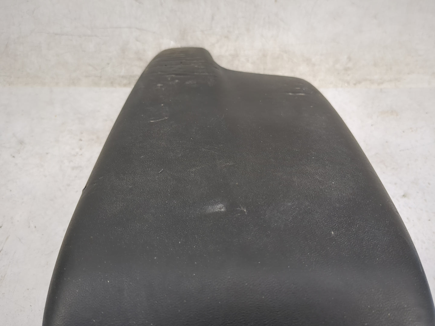 2019 Subaru Xv Center Console Armrest Cover Lid Fits OEM Used Auto Parts - Oemusedautoparts1.com
