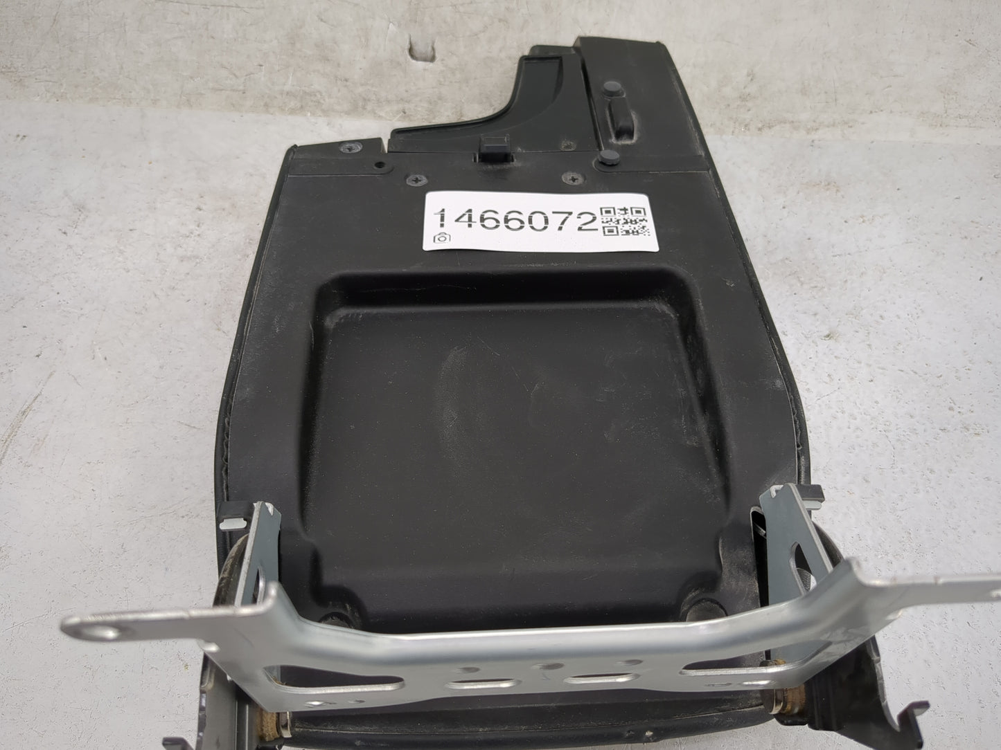 2019 Subaru Xv Center Console Armrest Cover Lid Fits OEM Used Auto Parts - Oemusedautoparts1.com