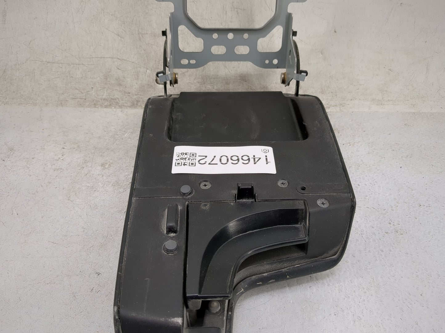 2019 Subaru Xv Center Console Armrest Cover Lid Fits OEM Used Auto Parts - Oemusedautoparts1.com