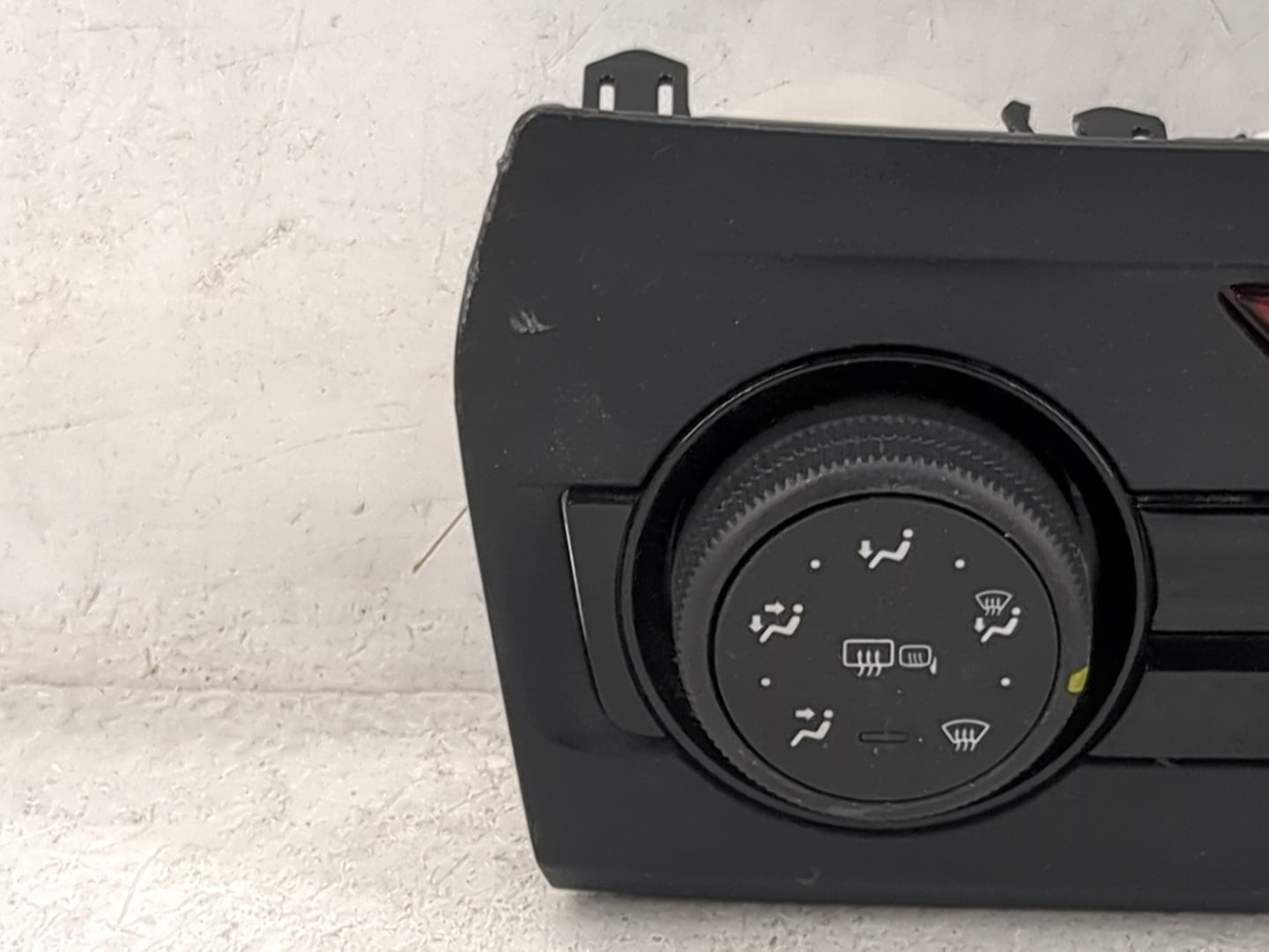 2019 Subaru Xv Climate Control Module Temperature AC/Heater Replacement P/N:72311FL510 016783-1392 Fits OEM Used Auto Parts 