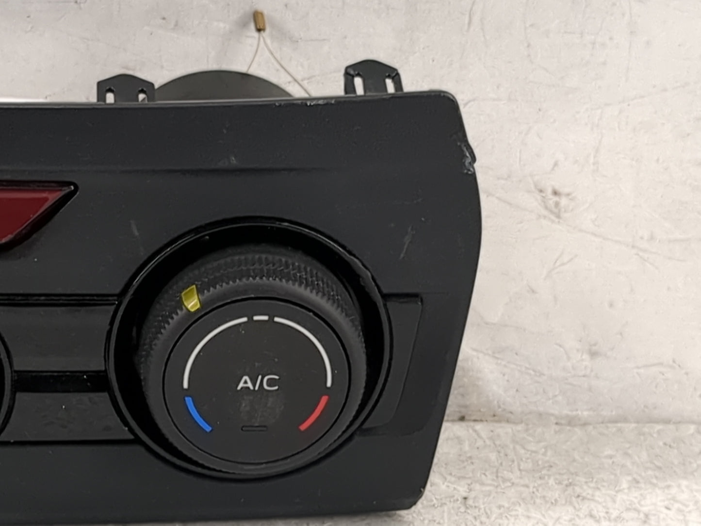 2019 Subaru Xv Climate Control Module Temperature AC/Heater Replacement P/N:72311FL510 016783-1392 Fits OEM Used Auto Parts 