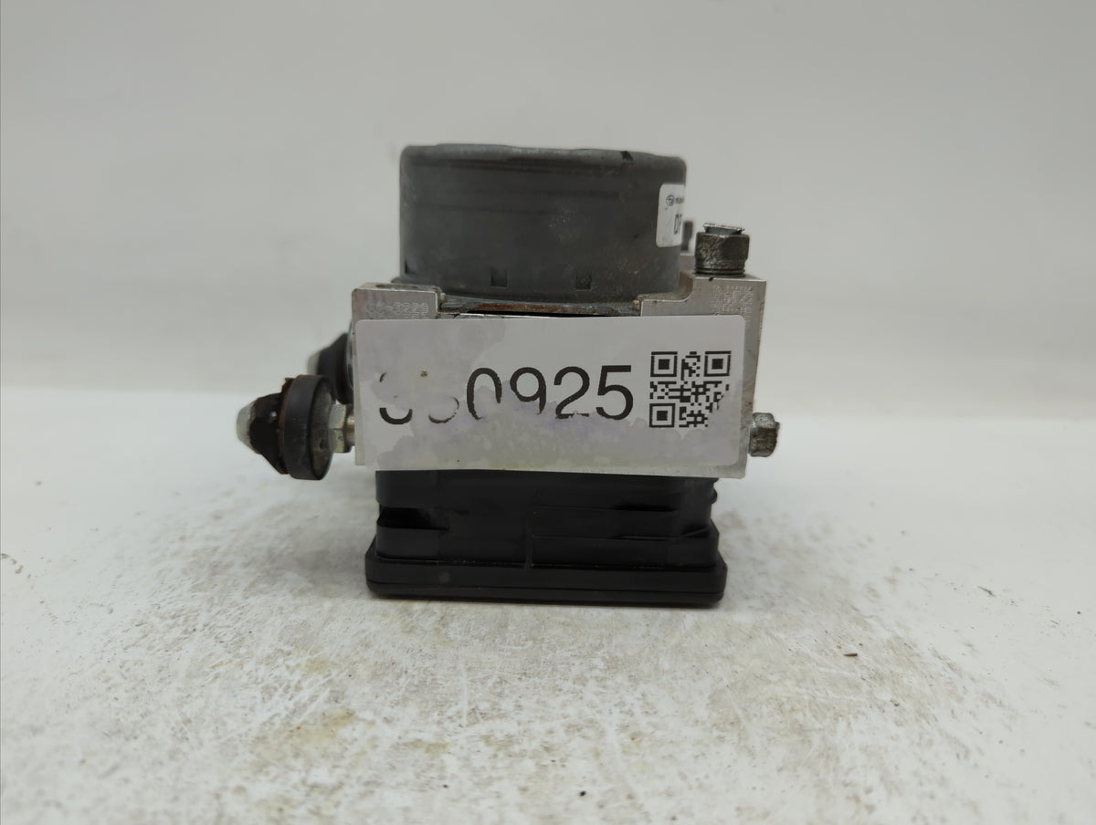 2019 Subaru Xv Anti-Lock Brake ABS Pump Module Actuator OEM P/N:27536FL160 Fits OEM Used Auto Parts - Oemusedautoparts1.com