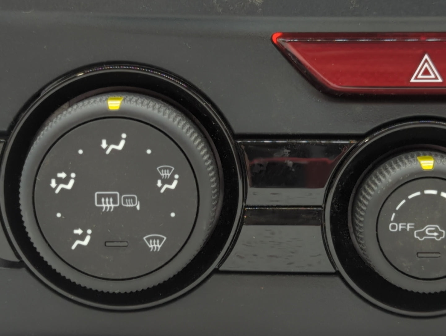 2019 Subaru Xv Climate Control Module Temperature AC/Heater Replacement P/N:72311FL510 Fits OEM Used Auto Parts - Oemusedaut