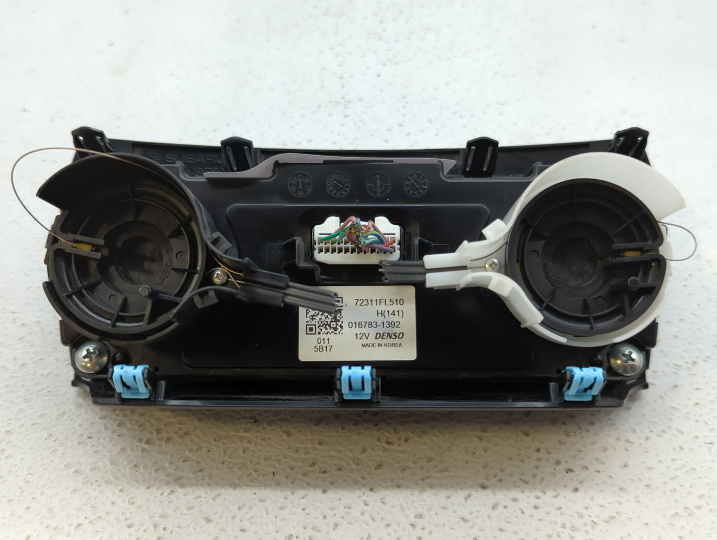 2019 Subaru Xv Climate Control Module Temperature AC/Heater Replacement P/N:72311FL510 Fits OEM Used Auto Parts - Oemusedaut