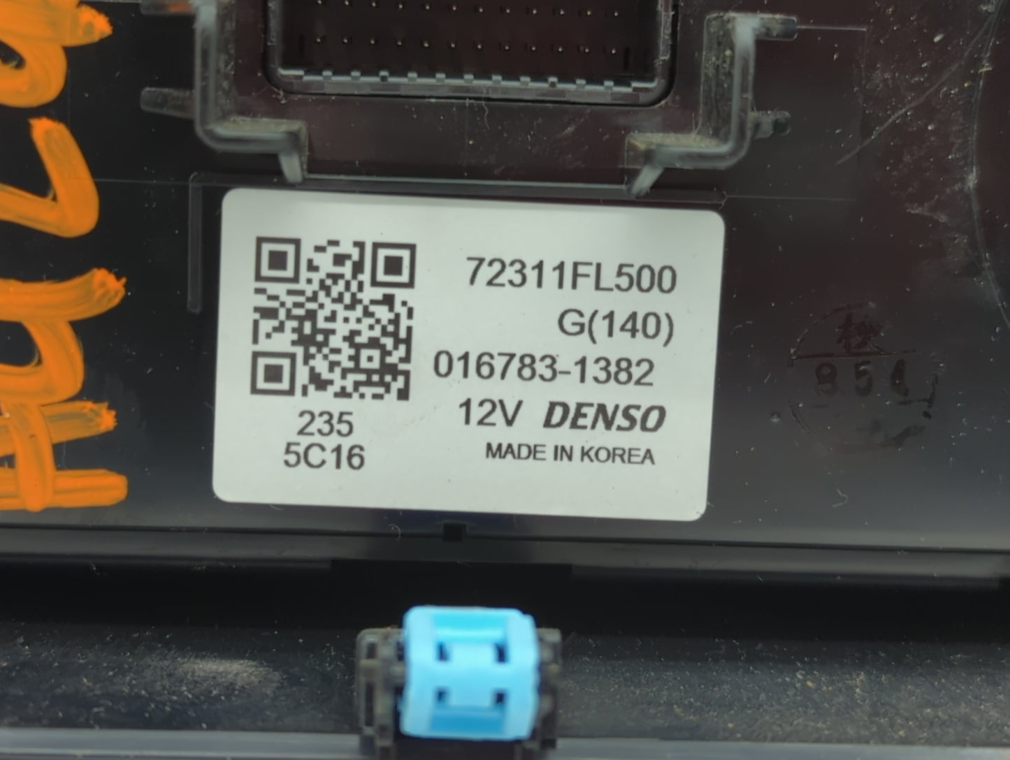 2019 Subaru Xv Climate Control Module Temperature AC/Heater Replacement P/N:72311FL500 Fits OEM Used Auto Parts - Oemusedaut