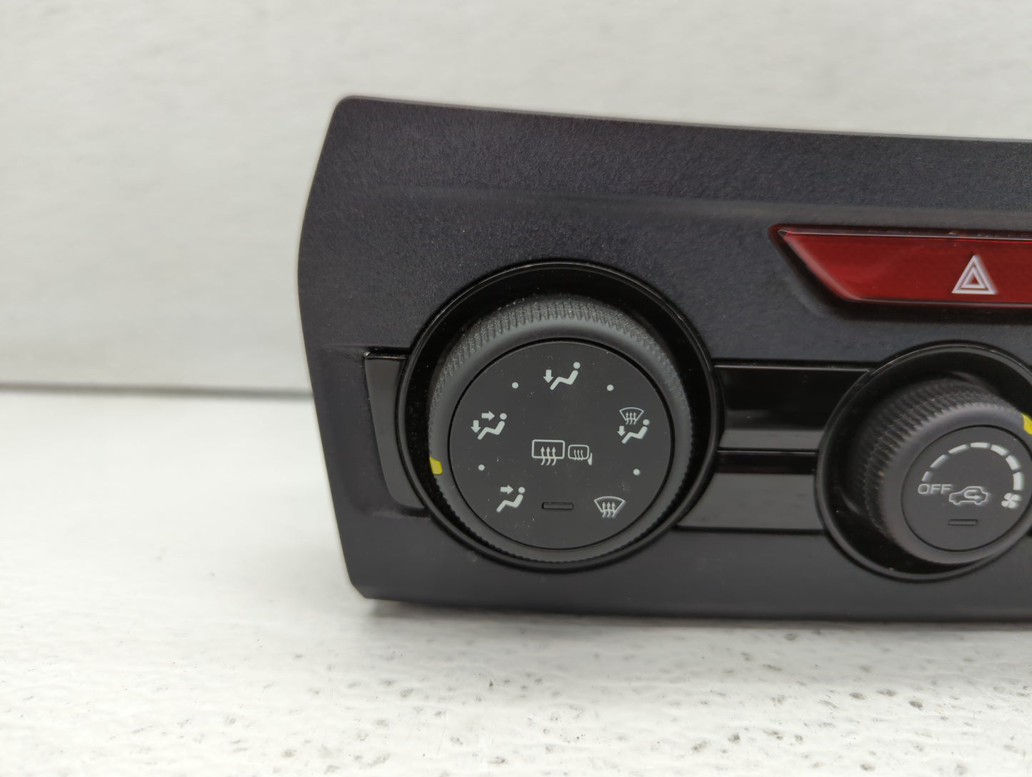 2019 Subaru Xv Climate Control Module Temperature AC/Heater Replacement P/N:72311FL510 Fits OEM Used Auto Parts - Oemusedaut