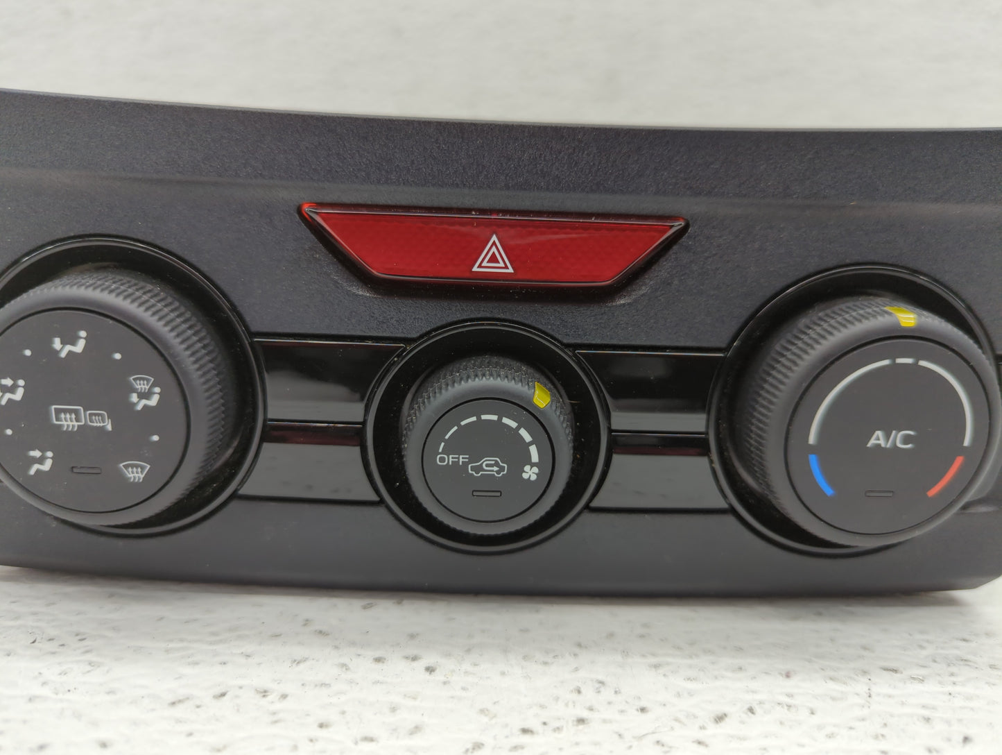 2019 Subaru Xv Climate Control Module Temperature AC/Heater Replacement P/N:72311FL510 Fits OEM Used Auto Parts - Oemusedaut