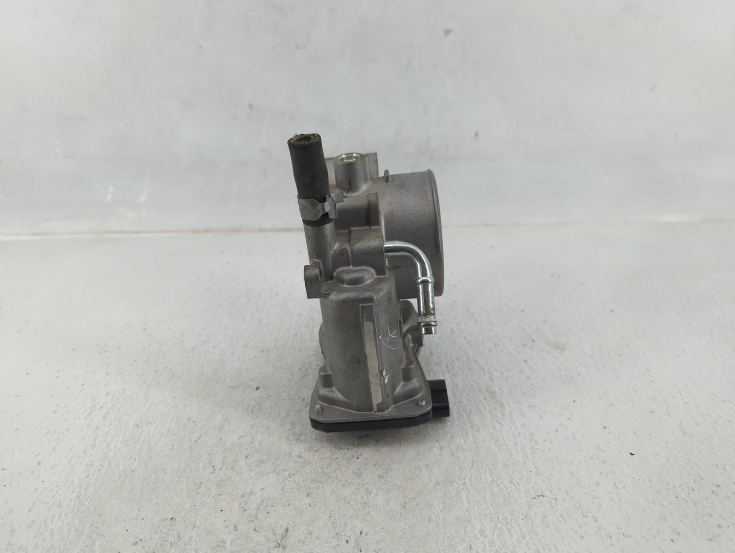 2019 Subaru Xv Throttle Body P/N:16112AA470 Fits Fits 2017 2018 2020 2021 2022 OEM Used Auto Parts - Oemusedautoparts1.com