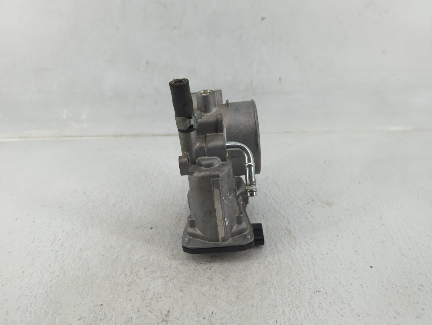 2019 Subaru Xv Throttle Body P/N:16112AA470 Fits Fits 2017 2018 2020 2021 2022 OEM Used Auto Parts - Oemusedautoparts1.com