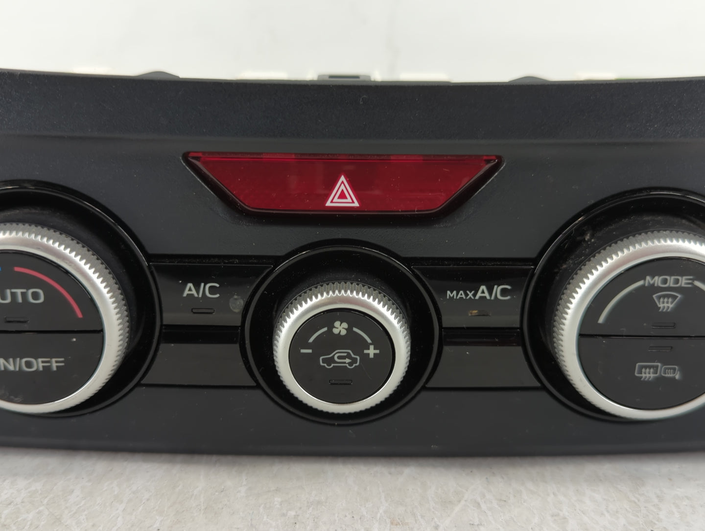 2019 Subaru Xv Climate Control Module Temperature AC/Heater Replacement P/N:72311FL730 Fits OEM Used Auto Parts - Oemusedaut