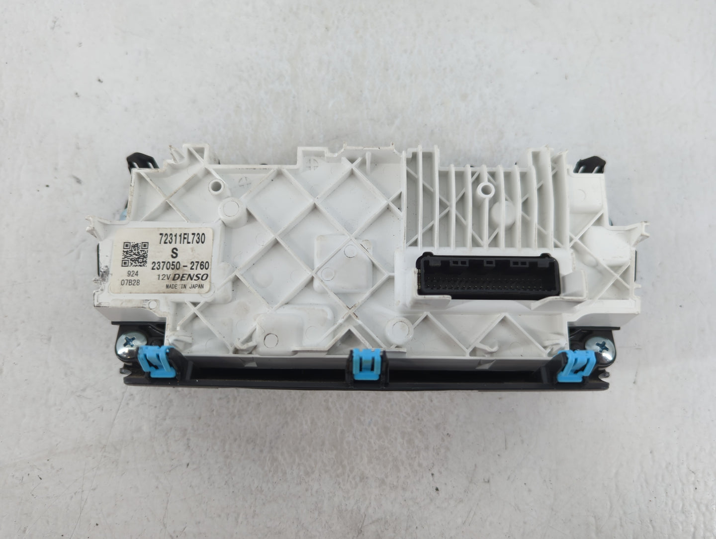 2019 Subaru Xv Climate Control Module Temperature AC/Heater Replacement P/N:72311FL730 Fits OEM Used Auto Parts - Oemusedaut