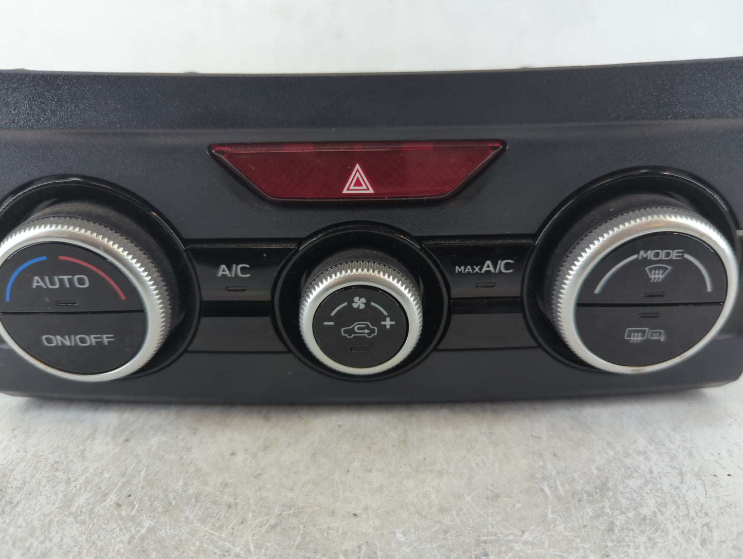 2019 Subaru Xv Climate Control Module Temperature AC/Heater Replacement P/N:237050-2760 72311FL730 Fits OEM Used Auto Parts 