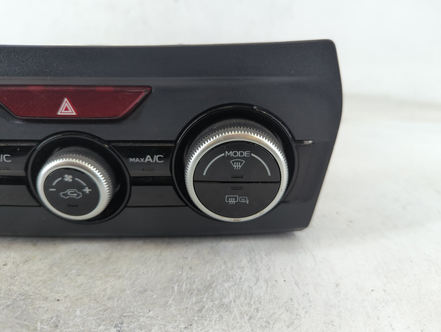 2019 Subaru Xv Climate Control Module Temperature AC/Heater Replacement P/N:237050-2760 72311FL730 Fits OEM Used Auto Parts 