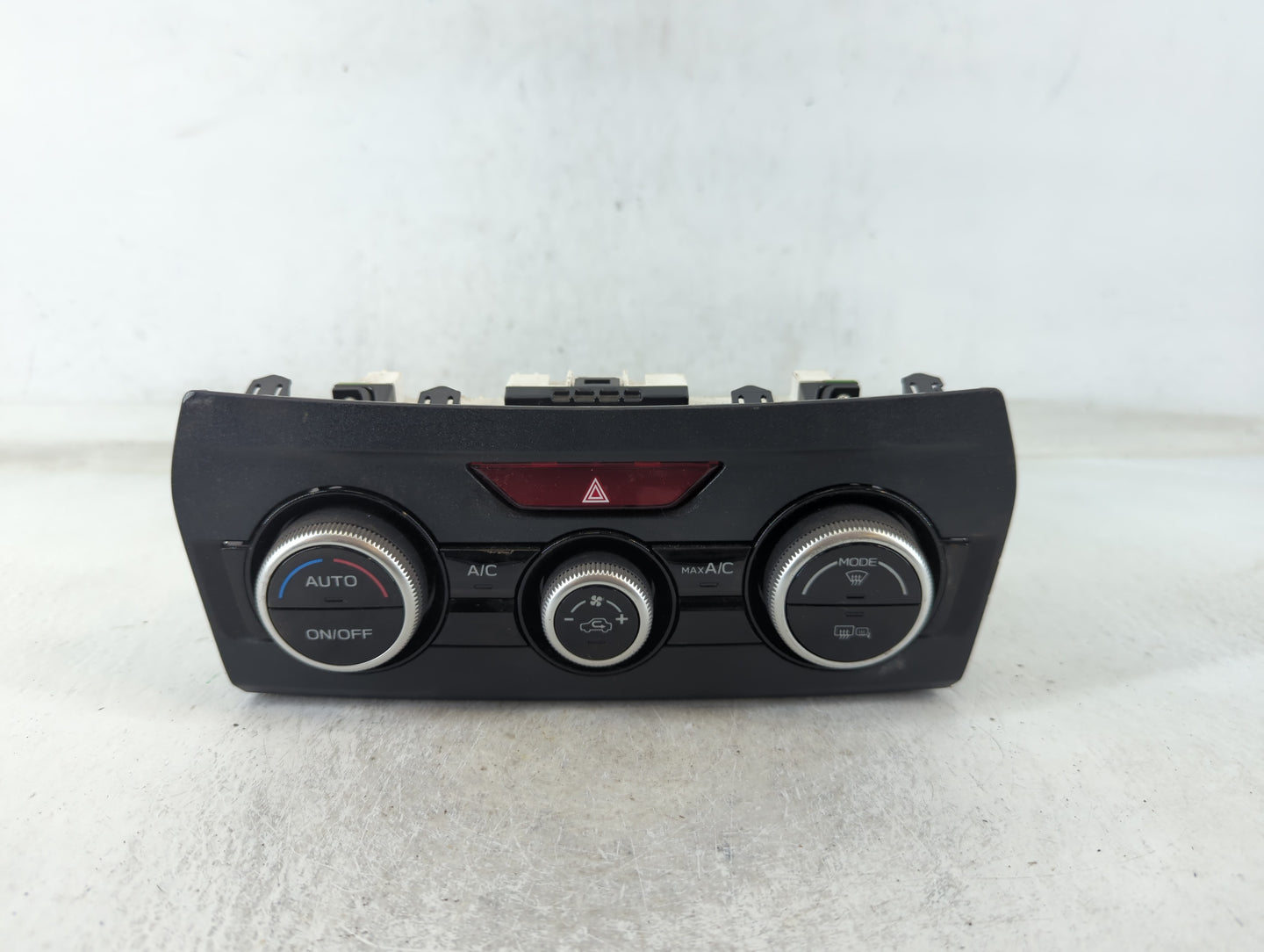 2019 Subaru Xv Climate Control Module Temperature AC/Heater Replacement P/N:72311FL730 Fits OEM Used Auto Parts - Oemusedaut