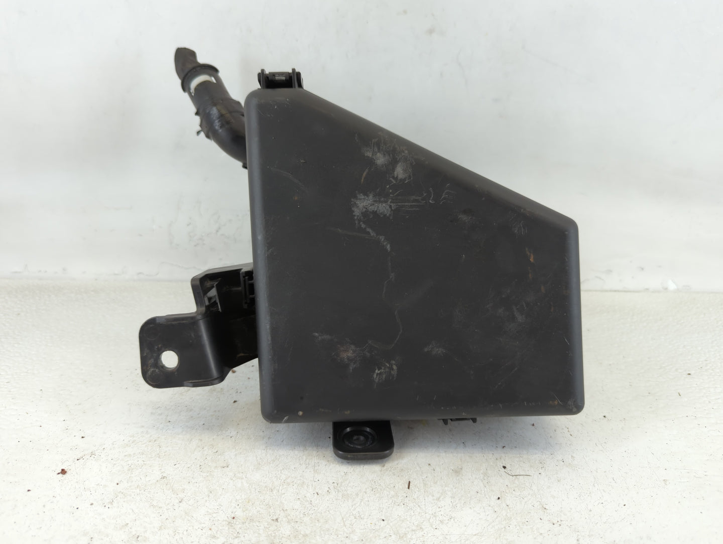 2019 Subaru Xv Fusebox Fuse Box Panel Relay Module P/N:MB504100B Fits OEM Used Auto Parts - Oemusedautoparts1.com