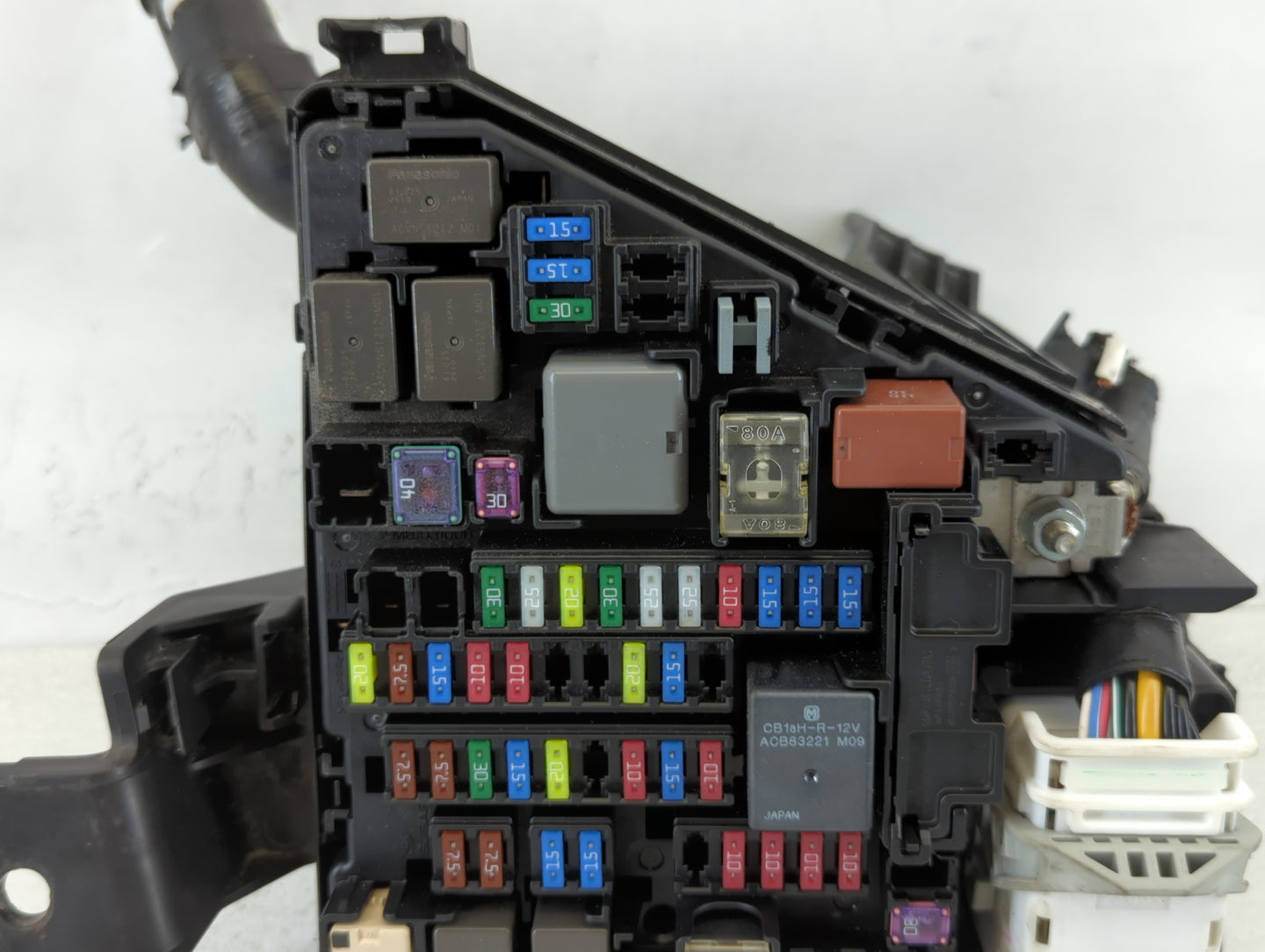 2019 Subaru Xv Fusebox Fuse Box Panel Relay Module P/N:MB504100B Fits OEM Used Auto Parts - Oemusedautoparts1.com