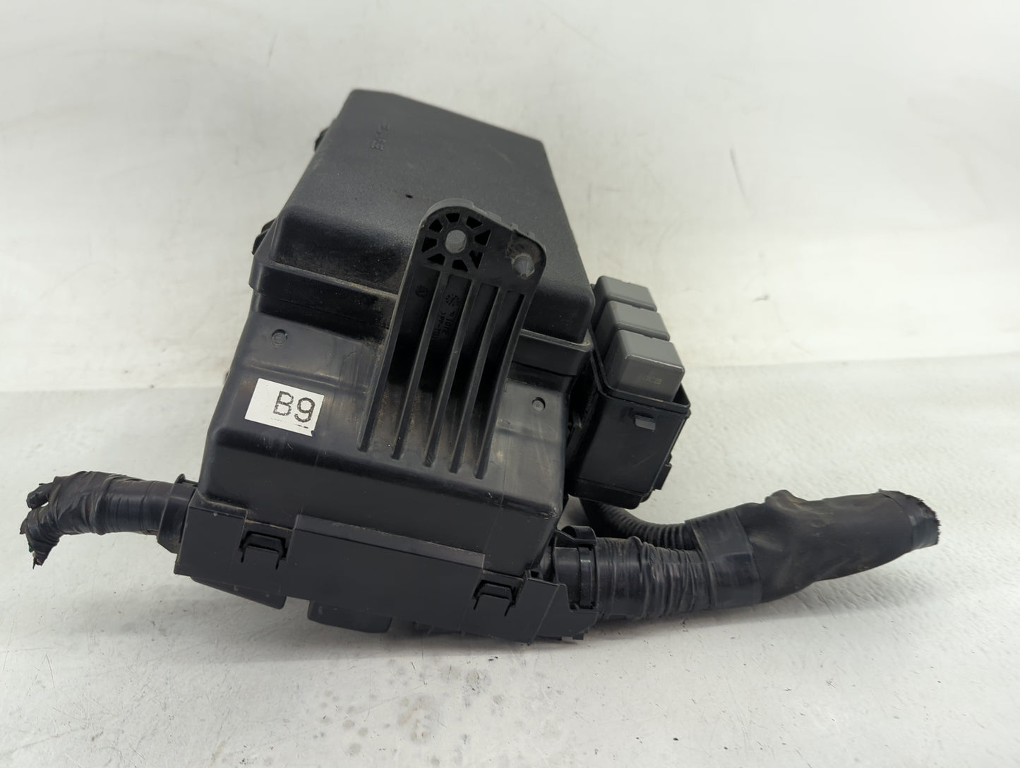 2014-2019 Toyota 4runner Fusebox Fuse Box Panel Relay Module Fits Fits 2014 2015 2016 2017 2018 2019 OEM Used Auto Parts - O