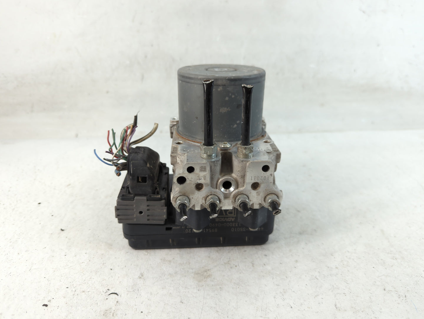 2016-2019 Toyota 4runner ABS Pump Control Module Replacement P/N:89541-35120 133000-0490 Fits Fits 2016 2017 2018 2019 OEM U