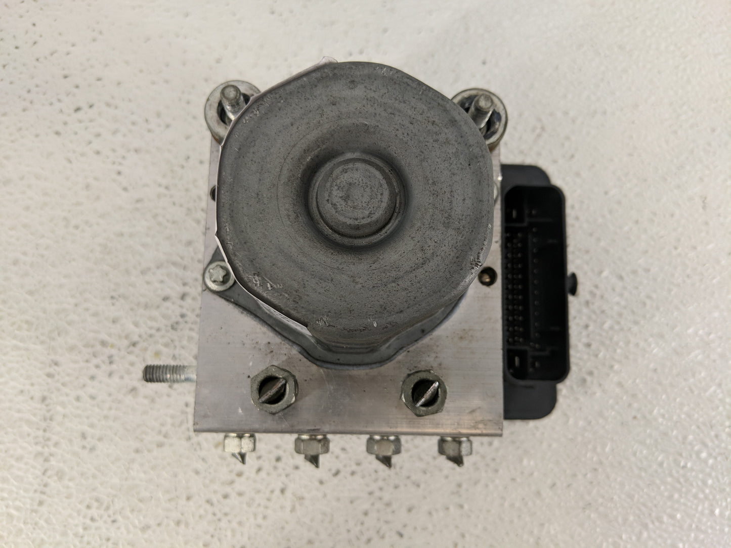 2018-2019 Toyota 86 ABS Pump Control Module Replacement P/N:27536CA020 Fits Fits 2018 2019 OEM Used Auto Parts - Oemusedauto